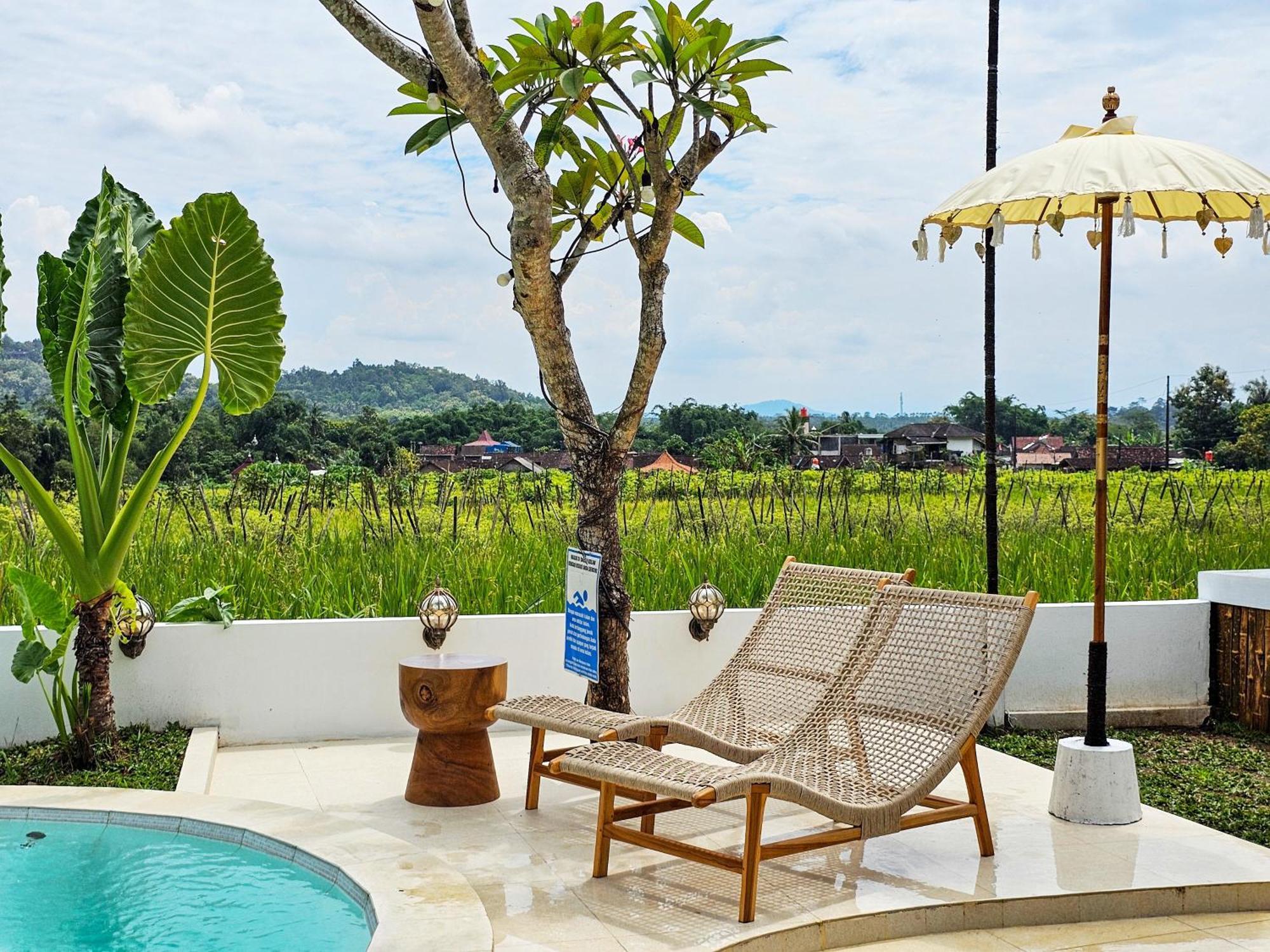 Janur Bungalow Magelang Zewnętrze zdjęcie